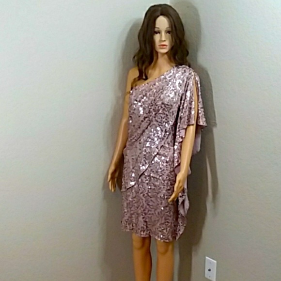 Badgley Mischka Collection Half Shoulder Dress - Picture 2 of 8